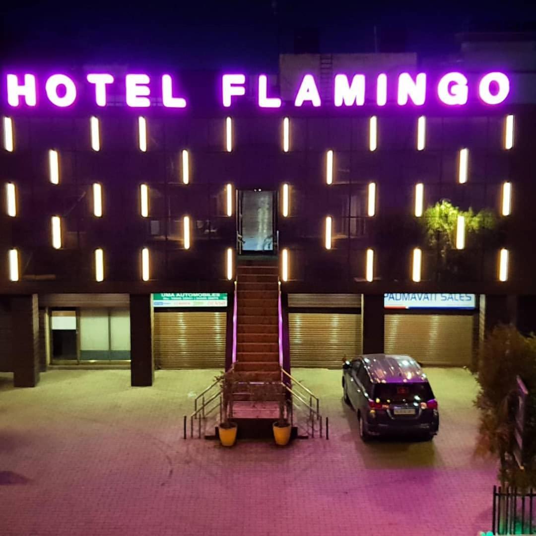 Hotel Flamingo Gandhidham Exterior photo